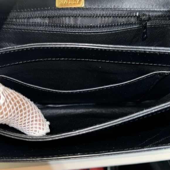 Authentic BALlY Black Leather Shoulder Bag - Picture 14 of 17